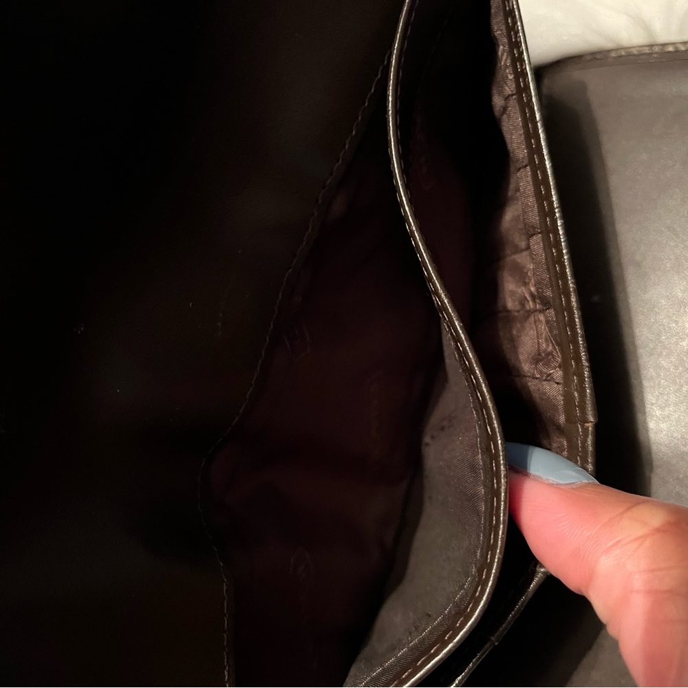 Coach Signature Wallet - Picture 9 of 9